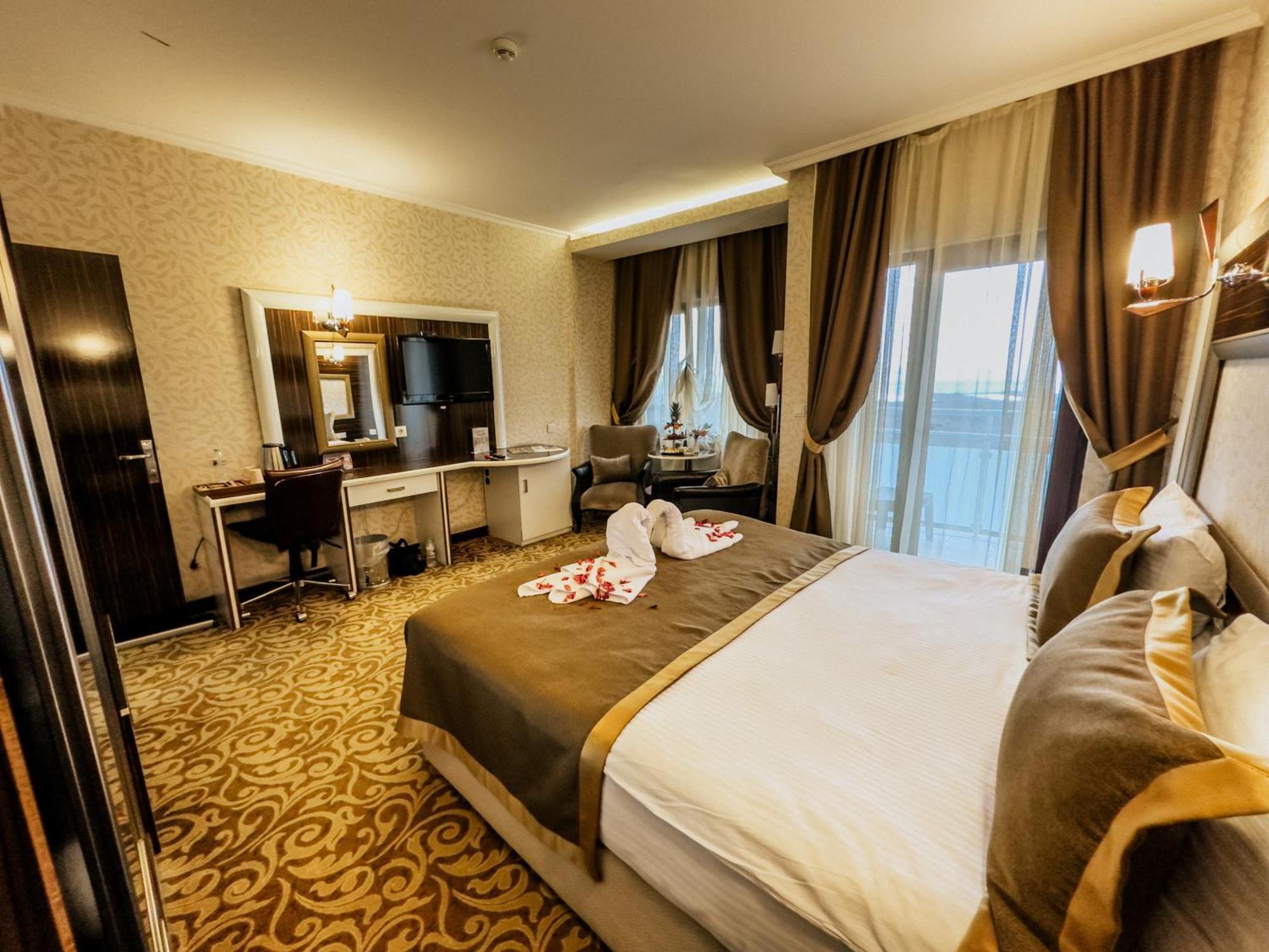 Elegance Resort Hotel & Spa Wellness-Aqua Yalova  Exterior photo